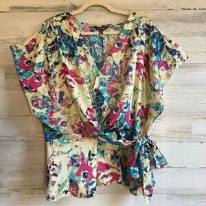 NWT Nicole Miller 2X Faux Wrap Abstract Print Satin Short Sleeve Blouse Beige